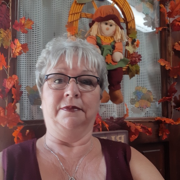 Meet your Posher, Nancy - Picture 1 of 1